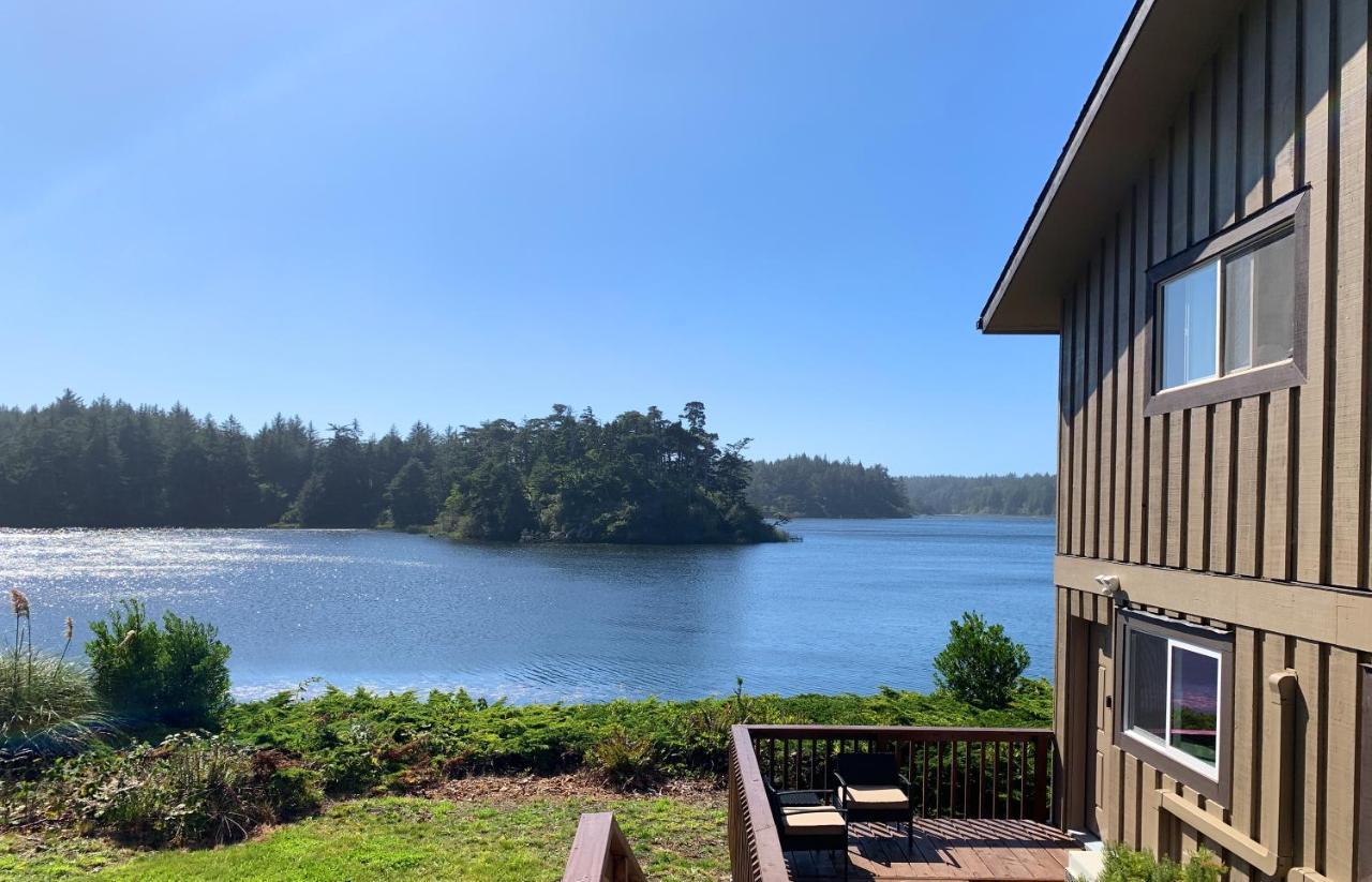 Apartment At Floras Lake Getaway Langlois Exterior photo