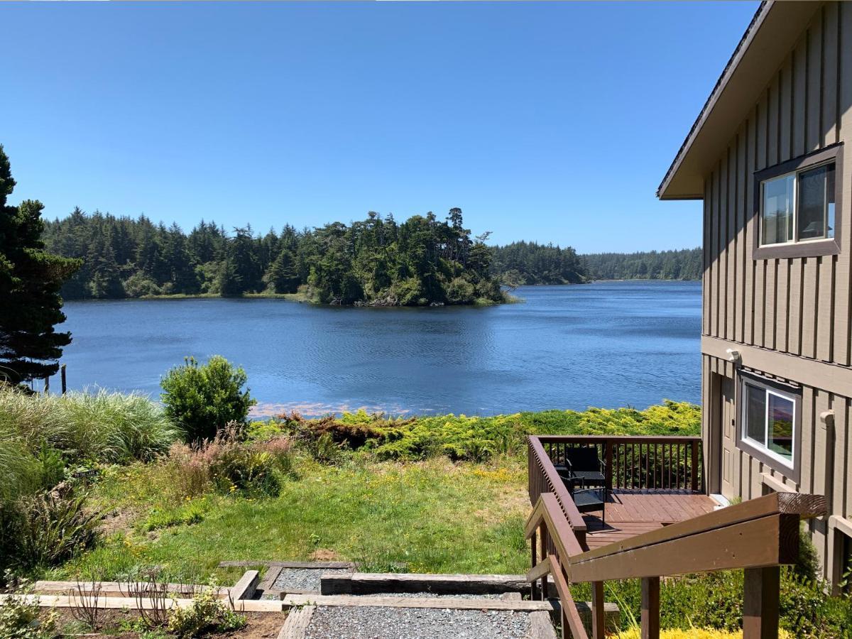 Apartment At Floras Lake Getaway Langlois Exterior photo